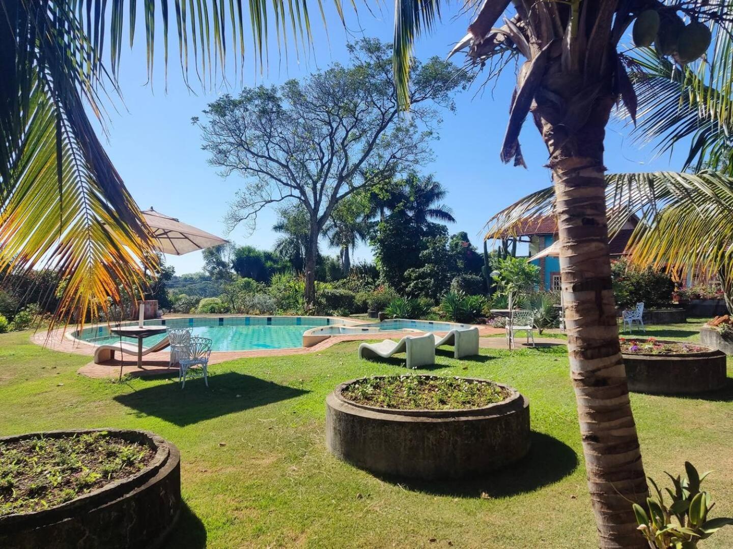 Parque Paraiso Das Flores Holambra Eksteriør billede